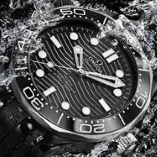 A new combination of black ceramic and titanium. The new "Seamaster Diver 300M" | OMEGA Gallery