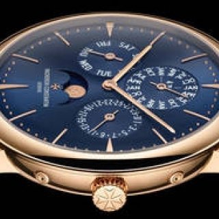 ミッドナイトブルーに彩られた超薄型の永久カレンダーウオッチ｜VACHERON CONSTANTIN ギャラリー