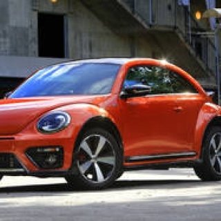 Volkswagen: Test Drive of the New Volkswagen The Beetle R-Line