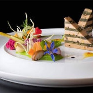 ジョエル・ロブションが贈る春の訪れを祝うコースメニュー｜Joël Robuchon