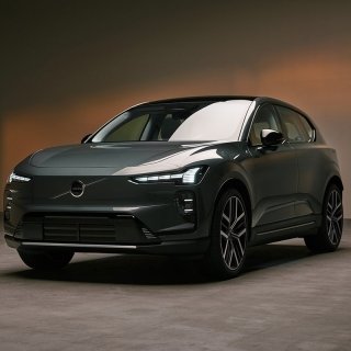 ボルボ、最大航続距離800㎞超のミッドサイズBEV、EX60を世界初披露