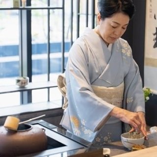 ～大丸松坂屋カードだけの“特別体験”を～ 老舗和菓子屋「京菓匠 笹屋伊織」の女将に学ぶ「和とおもてなしの心」 −当日限定の特別メニュー！こだわりの和のアフタヌーンティー付き− 2024年1月27日（土