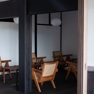 1日3組限定のアートホテル。北欧や李朝の家具、民藝から現代美術作品までが響き合う空間「楽土庵」予約受付スタート