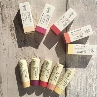健康的な唇をメイク。キールズ初のカラースティック登場