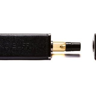 ミルコ ブッフィー二フィレンツェがレザーケースとフレグランスがセットになったトラベルキットを先行販売