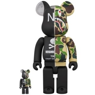 A BATHING APE(R) × NEIGHBORHOOD(R) BE@RBRICK 100％ & 400％