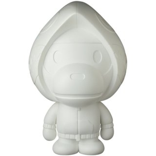 BABY MILO(R) SHARK HOODIE STATUE