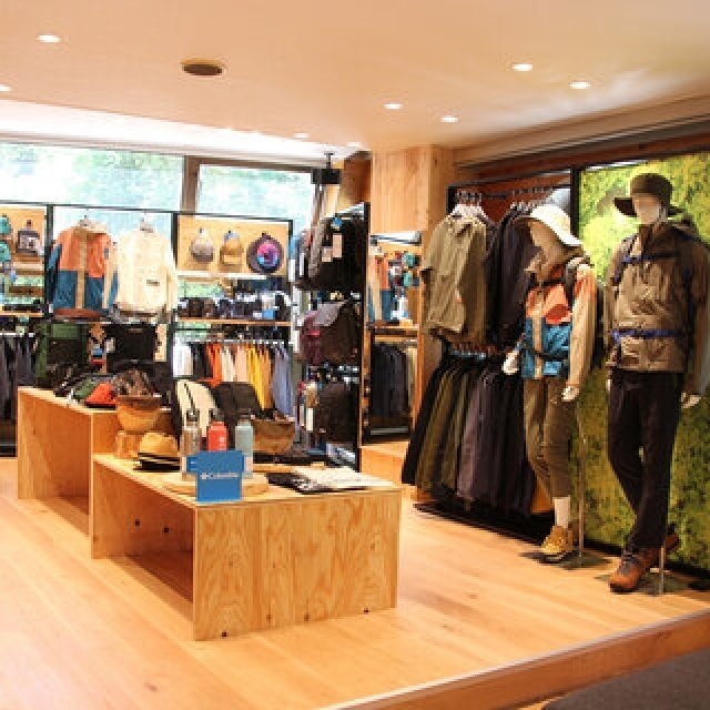 Columbia opens its concept shop, "Columbia Field Store Kurodake Ropeway," in Kamikawa Town, Hokkaido.