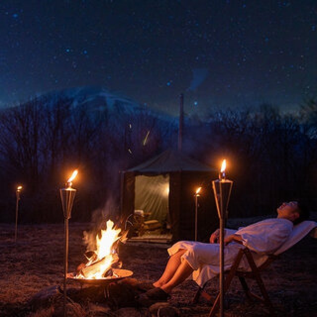 HOSHINOYA Karuizawa presents "Winter Dawn Sauna," offering a sublime sauna experience with views of Mount Asama | TRAVEL