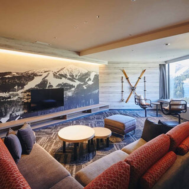 The ultimate premium ski getaway. Introducing the "Skiers' Suite Room" with panoramic slope views | Hoshino Resorts RISONARE Tomamu