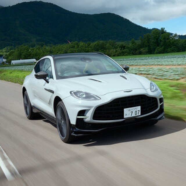 世界で最もパワフルなSUV「アストンマーティンDBX 707」に北海道で試乗｜Aston Martin