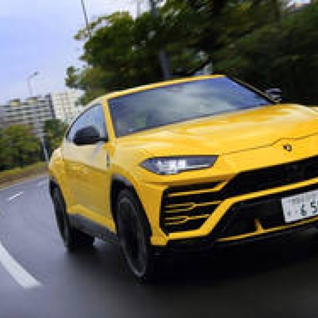 Test drive of Lamborghini's super SUV, the Urus | Lamborghini