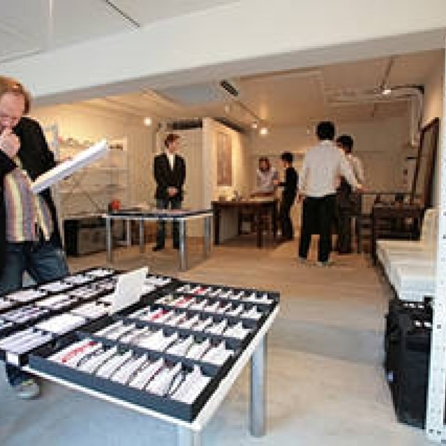 Joint Exhibition of Three Eyewear Brands (1): YELLOWS PLUS