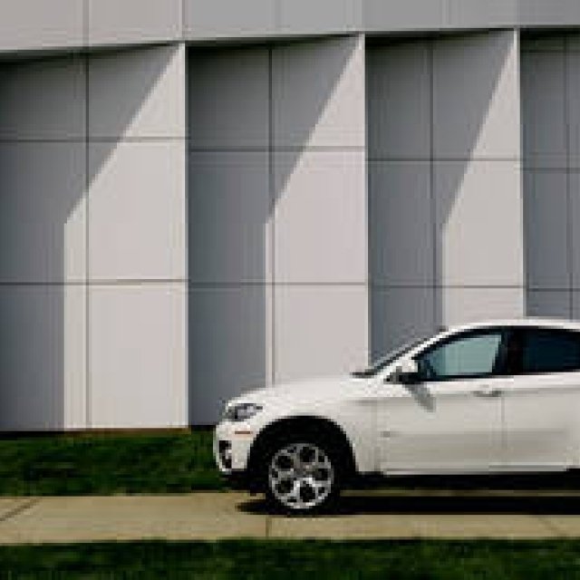 Feature: The "Coupe-like" Qualities of BMW's New Model, the X6