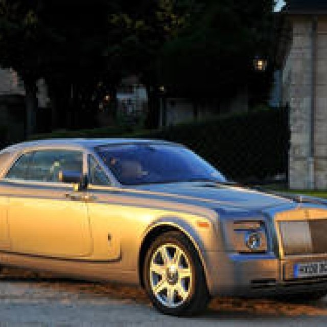 ROLLS-ROYCE PHANTOM COUPE | The Grand Tourer Owners Have Been Waiting For