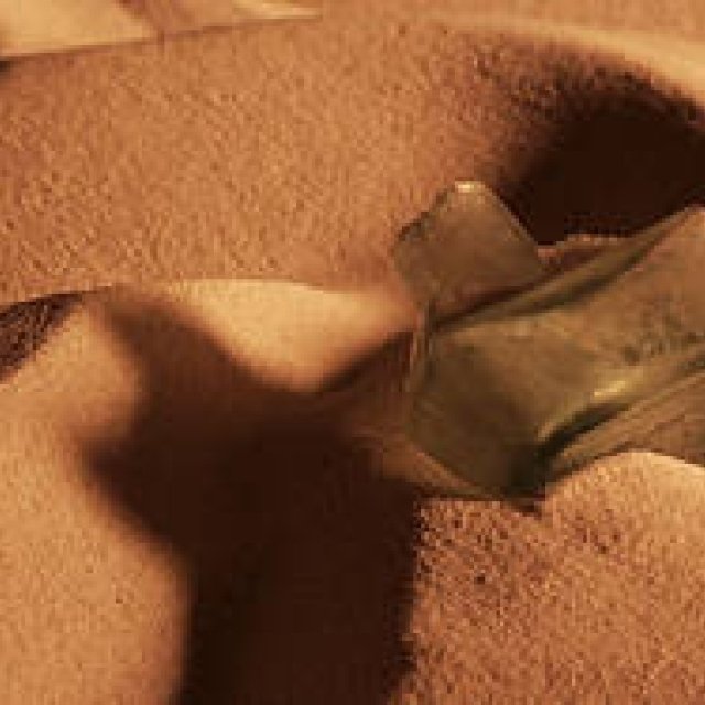 Michiko Fujiwara's "Color" Stories, Part 3: August – The Terracotta Hues of the African Earth