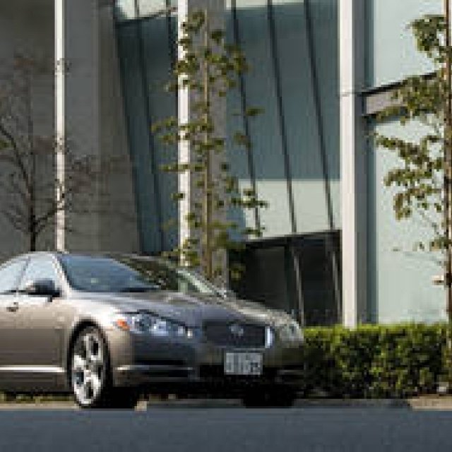 Jaguar XF | Shunji Yamanaka vs. Jaguar XF (1): First, Observe How a Car Stands
