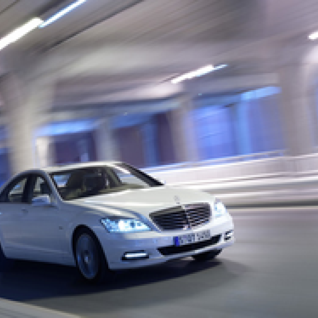 Mercedes-Benz S HYBRID Long: The Hybrid Car is Finally Here