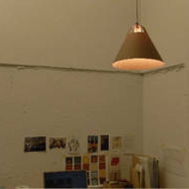 PRODUCTS | The 'rivet lamp': Design, function, and price in perfect harmony