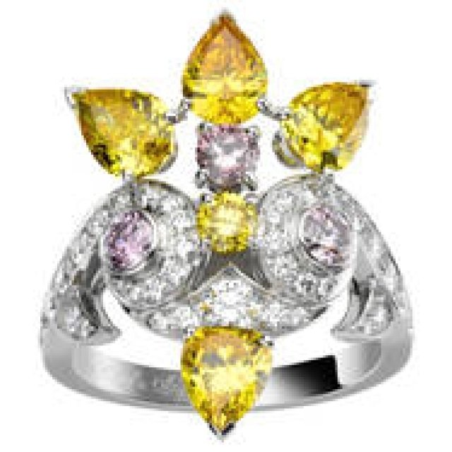 Van Cleef & Arpels | Jewelry that Captures a Moment of "Magic"