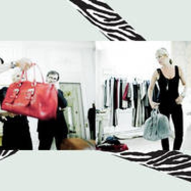 LONGCHAMP: "Kate Moss for Longchamp" Debuts