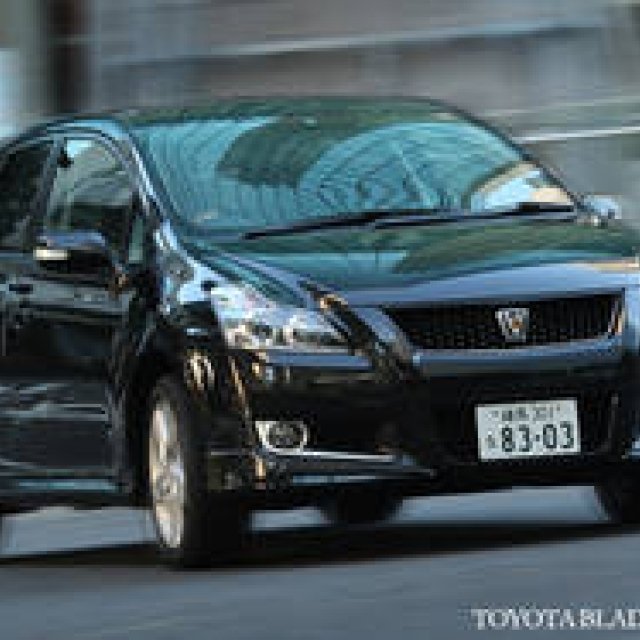 TOYOTA BLADE Meets Men in Style | The Choice of the 'Unconventional Adult'