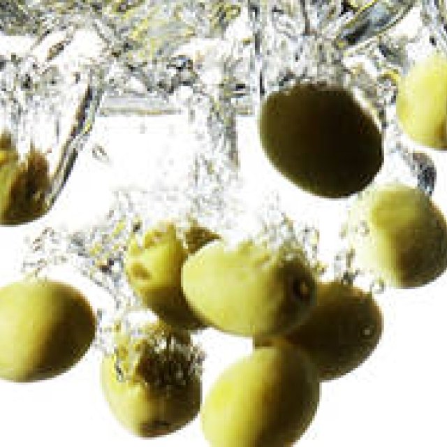 Natural Cosmetics Feature: Olive Oil