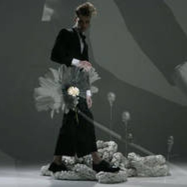 AS Collection: The allure of jewelry that blends with fashion.