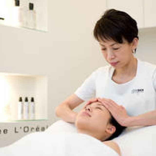 uka | uka x OPENERS Special Project | "The God Hand That Lifts Your Mood and Skin" Miyuki Murayama, uka Keratin Specialist