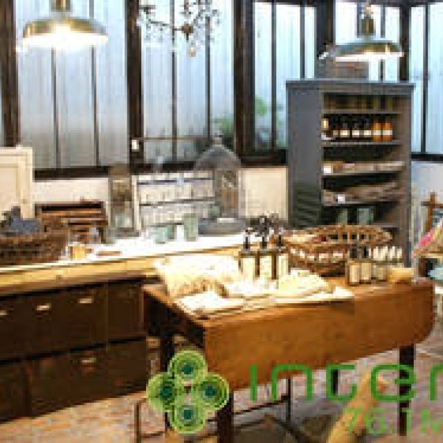 from TOKYO MOON | May 30th ON AIR: Welcoming Akira Tani, Owner of the Interior Shop 'Orne de Feuilles'