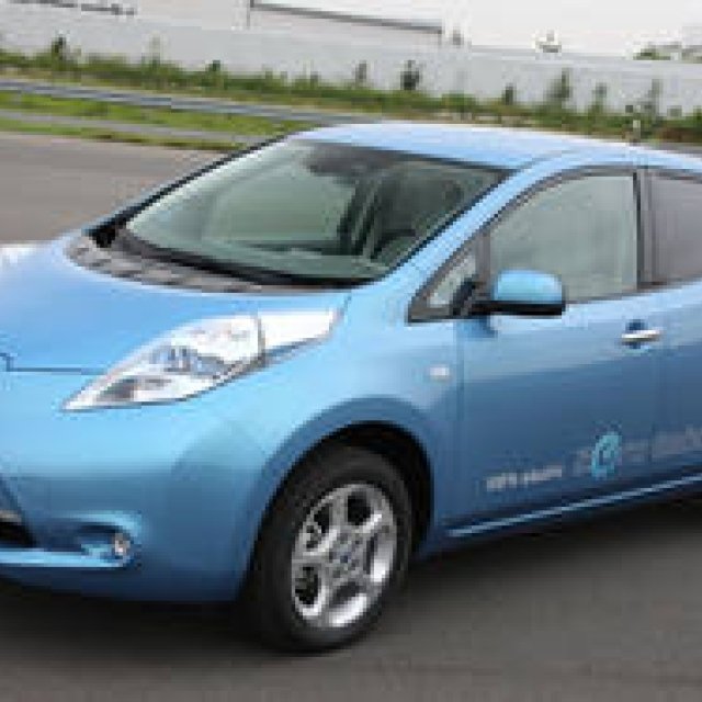 日産 リーフ｜NISSAN LEAF