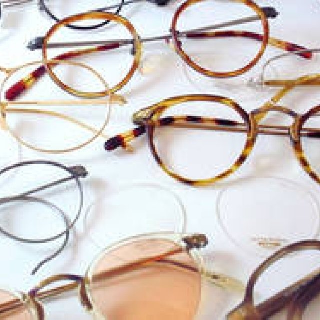 Continuer | The Early Collections of “OLIVER PEOPLES”