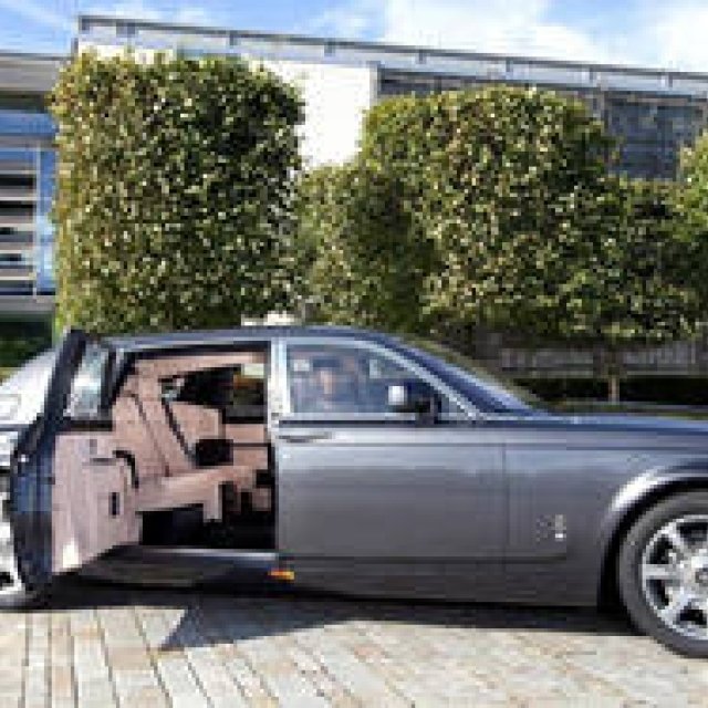 ROLLS-ROYCE｜ロールス・ロイス 5台に「BESPOKE」を採用