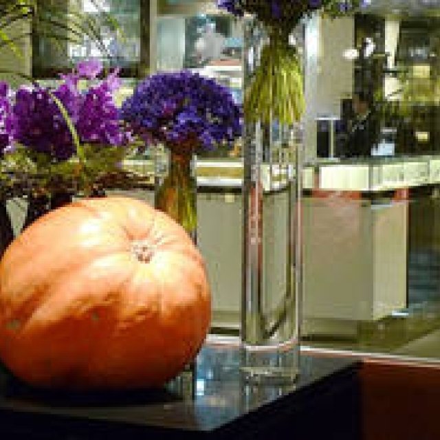 Isetan Men's Residence Newsletter October 2010 | ISETAN MEN'S | A Celebration of Autumn and Respect for the Artisan