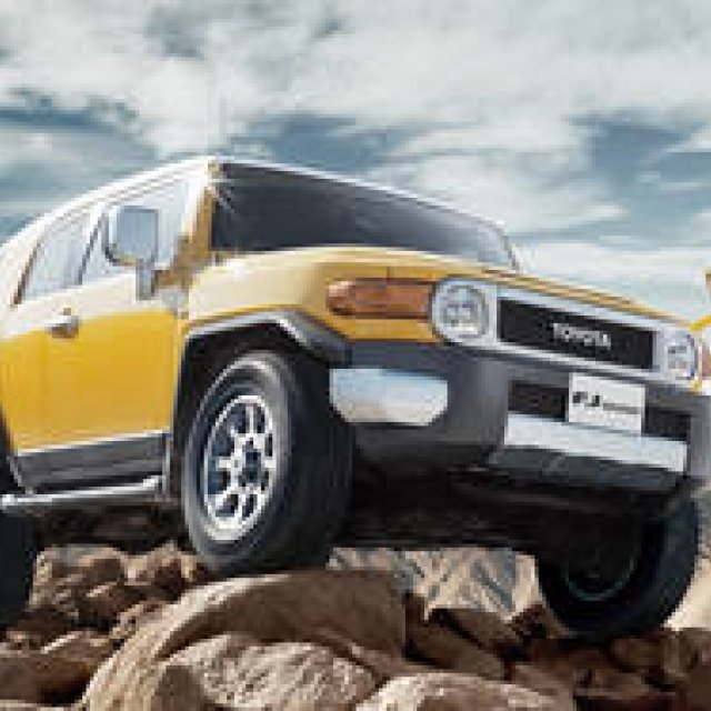 TOYOTA FJ CRUISER | A Test Drive Review of the Toyota FJ Cruiser
