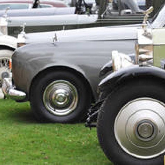 ROLLS-ROYCE | Spirit of Ecstasy 100th Anniversary Parade