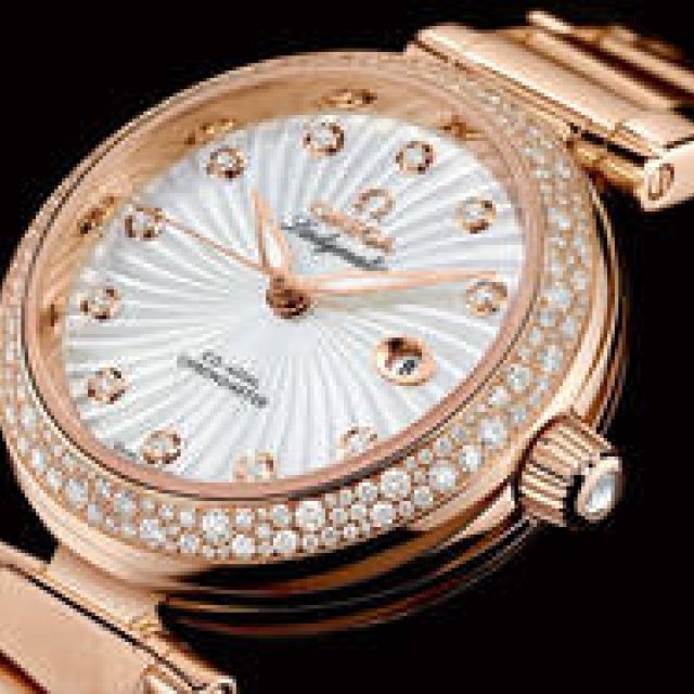 OMEGA | "Ladymatic Fair" Held at All OMEGA Boutiques