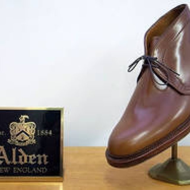 BARNEYS NEW YORK | "ALDEN" Chukka Boots in "WHISKY"