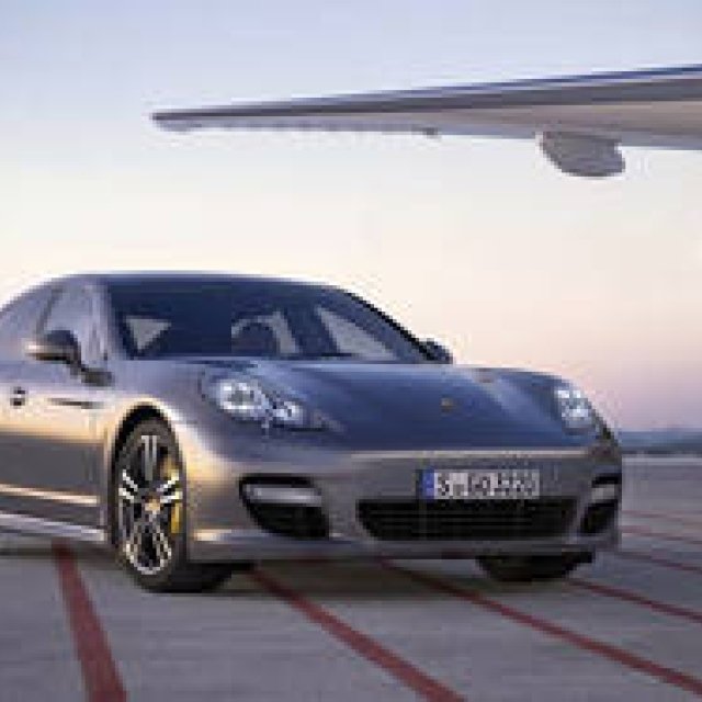 Porsche Panamera Turbo S | Porsche Panamera Turbo S: A New Flagship Model