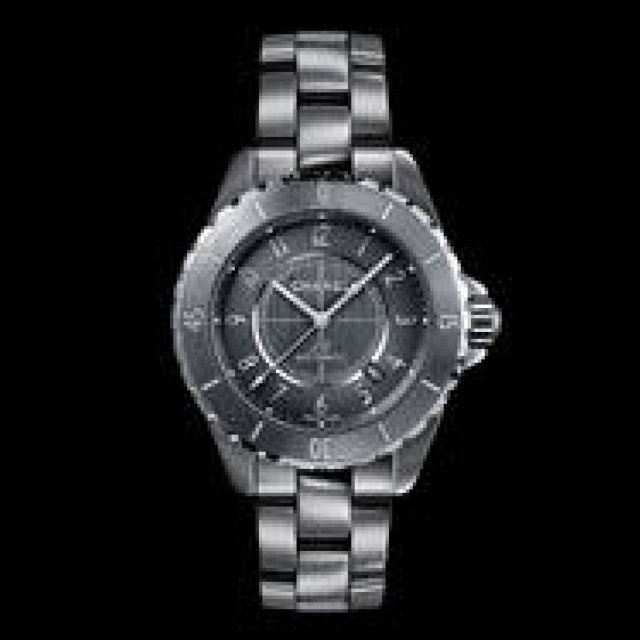 CHANEL｜シャネル独自の新セラミック素材を採用したJ12コレクションの新ラインナップ