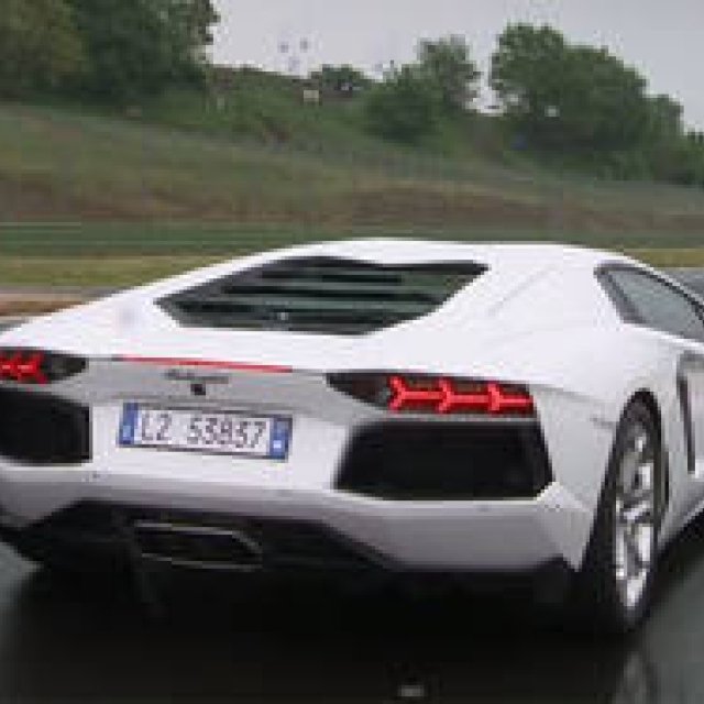 Lamborghini Aventador LP 700-4 | Driving Footage Revealed