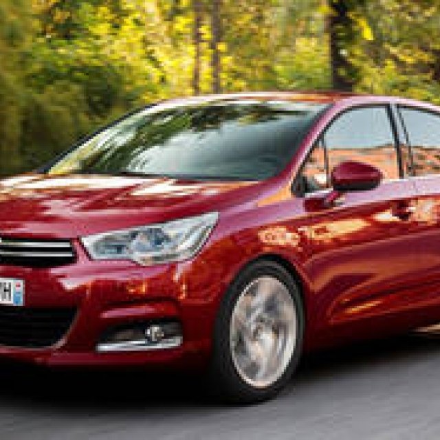 CITROEN C4 | The New Citroën C4 Arrives in Japan