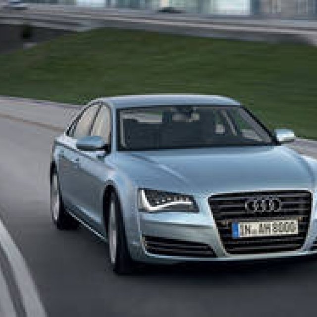 Audi A8 hybrid フラッグシップサルーンにハイブリッドが登場！