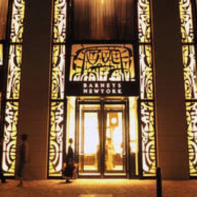 BARNEYS NEW YORK｜バーニーズ　ニューヨーク福岡店の全貌