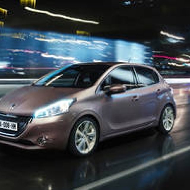 Peugeot Unveils the 208, Successor to the 207
