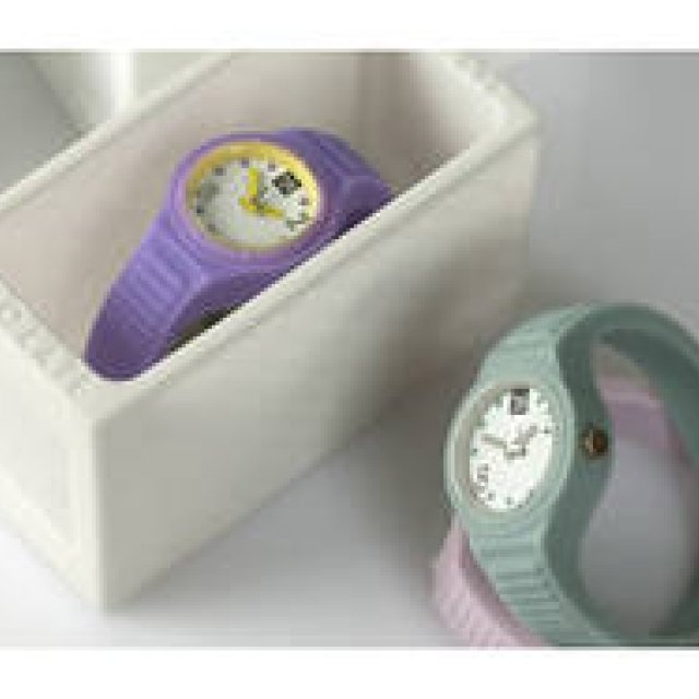 TOO LATE | Italian Watch Brand Debuts in Japan with New Releases and Colors