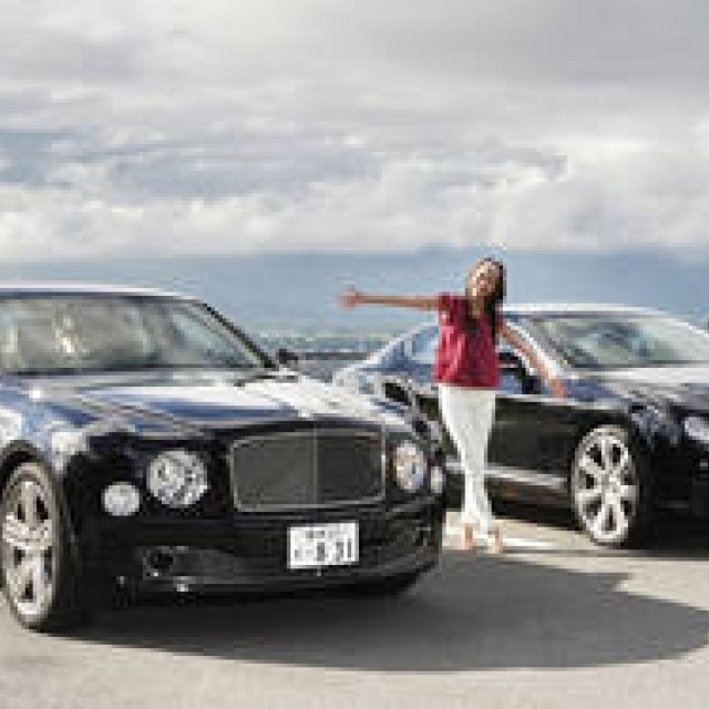 Bentley: OPENERS Blogger Kumiko Shimizu Test Drives the Latest Saloon & Coupé! | BENTLEY
