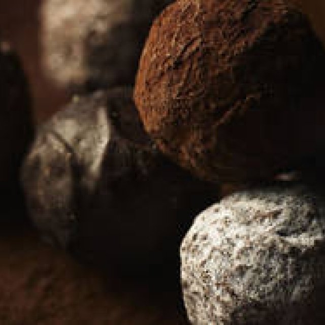 EAT | Blondel | Switzerland's Long-Established Chocolatier Opens Its First Store in Ginza 8-chome
