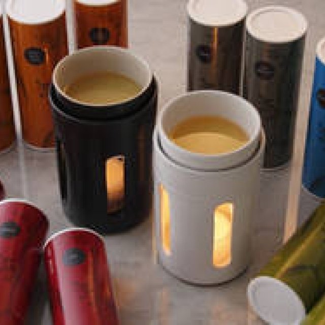 LIVING LIGHT: Naturalism Candles from New Zealand