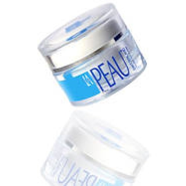 Naoko Kunitomo Gives Her Seal of Approval for "The Next Level of Beauty": LA PEAU Usage Report